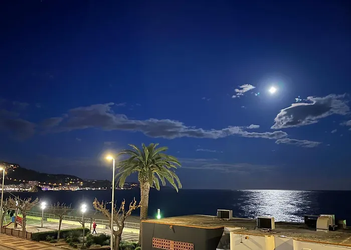 Estudio Con Impresionantes Vistas Al Mar